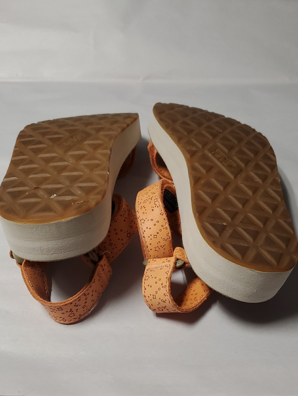 Teva Midform Universal Star Sandal Size 7 in Coral Outdoors Hike Celestial - Picture 14 of 16